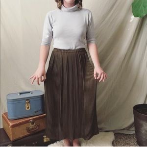 Accordion Pleated UniQlo Skirt